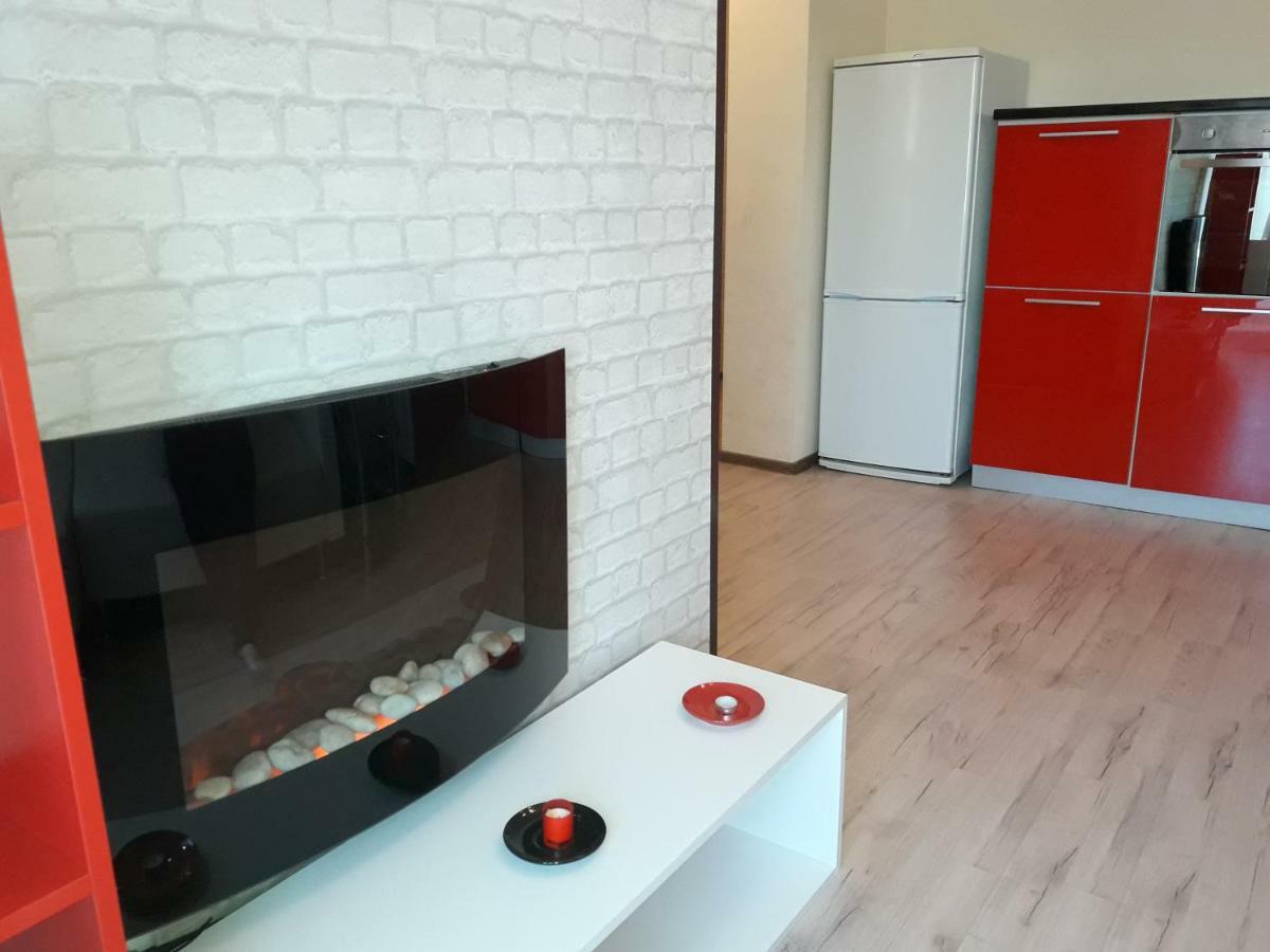 Ana'S Apartment Орадя Экстерьер фото